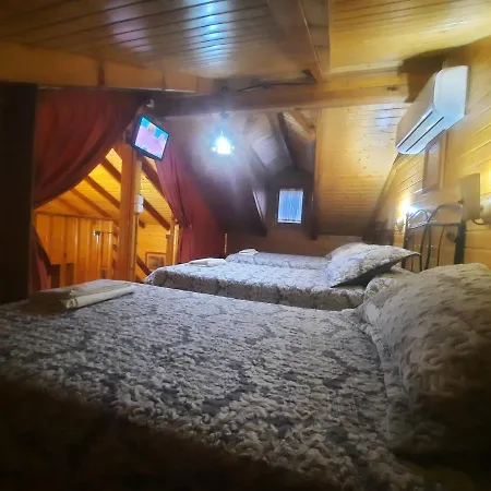 De Madera El Rinconcillo Arroyo Frio