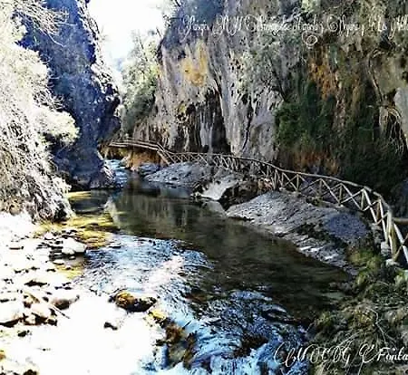 De Madera El Rinconcillo 2* Arroyo Frio